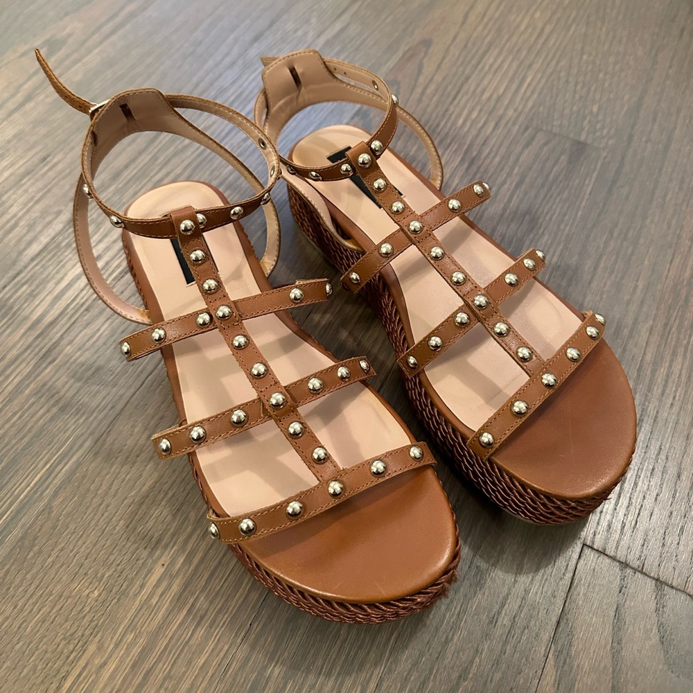 Aqua sandals size 9